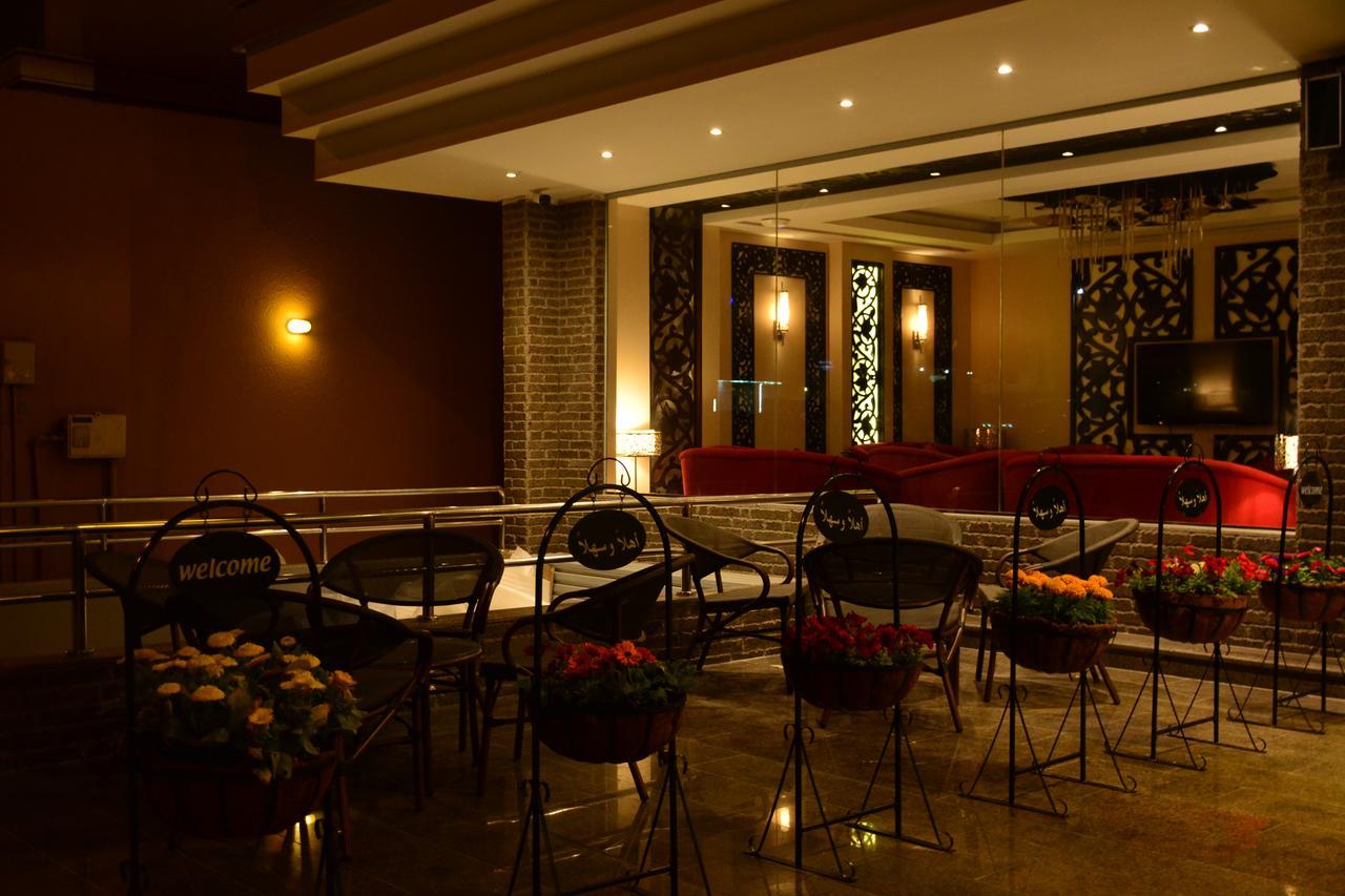 Home Inn Hotel Suites Khobar Exterior foto