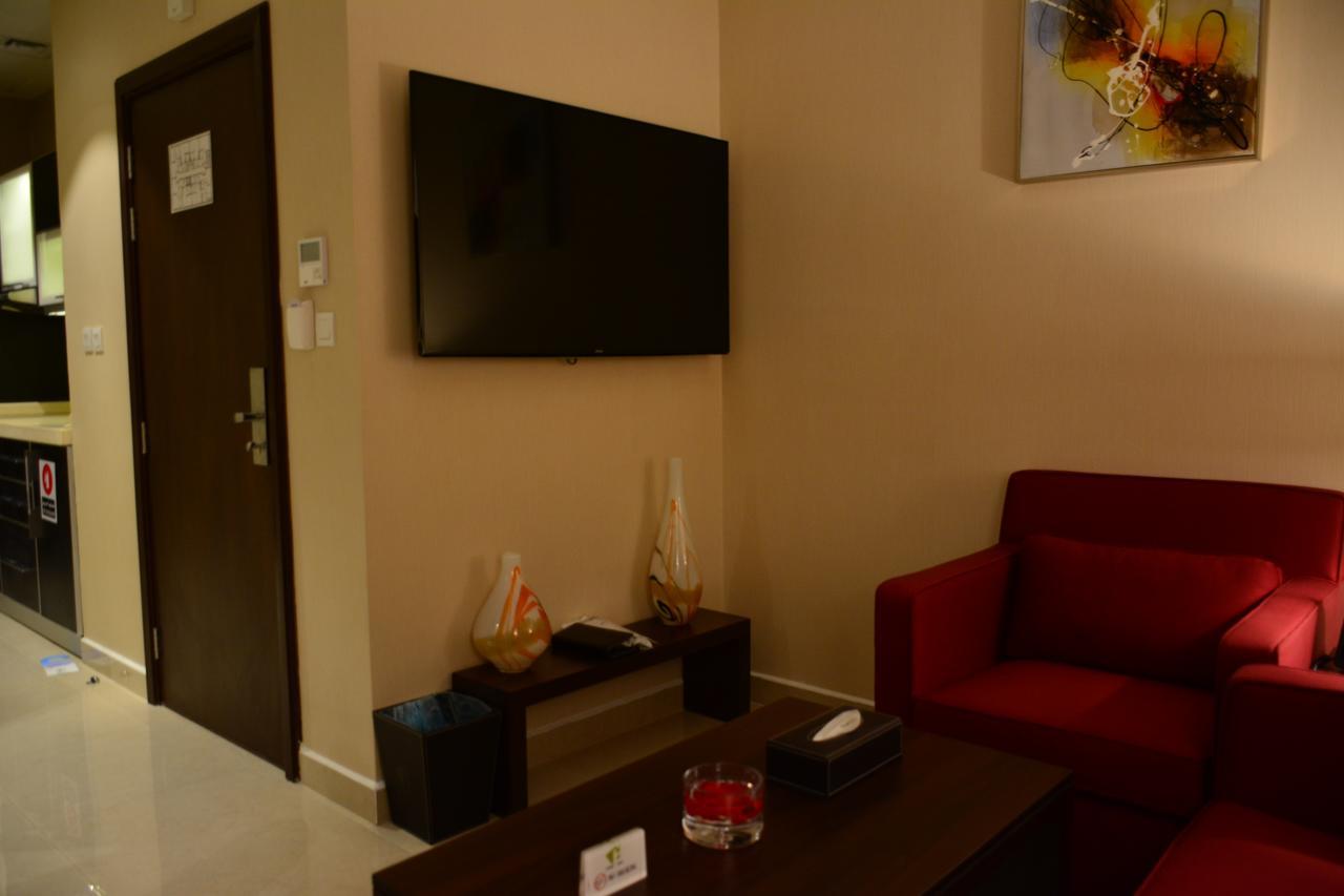 Home Inn Hotel Suites Khobar Exterior foto
