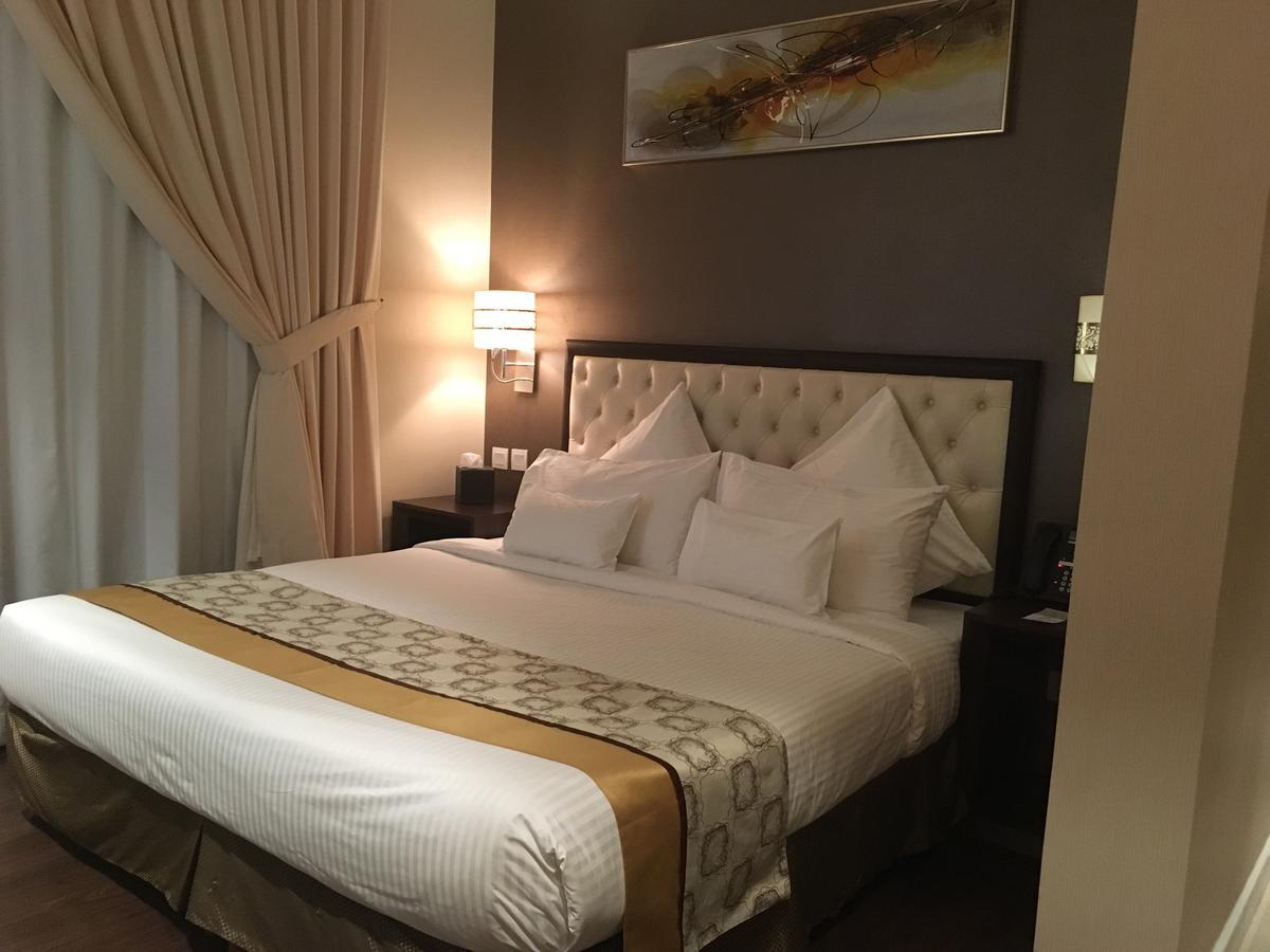 Home Inn Hotel Suites Khobar Exterior foto