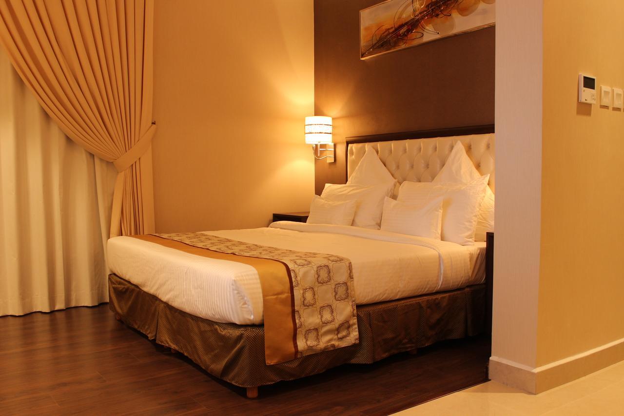 Home Inn Hotel Suites Khobar Exterior foto
